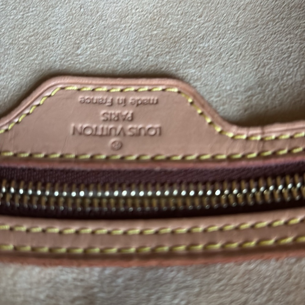 Original LV mg. - Picture 6 of 15